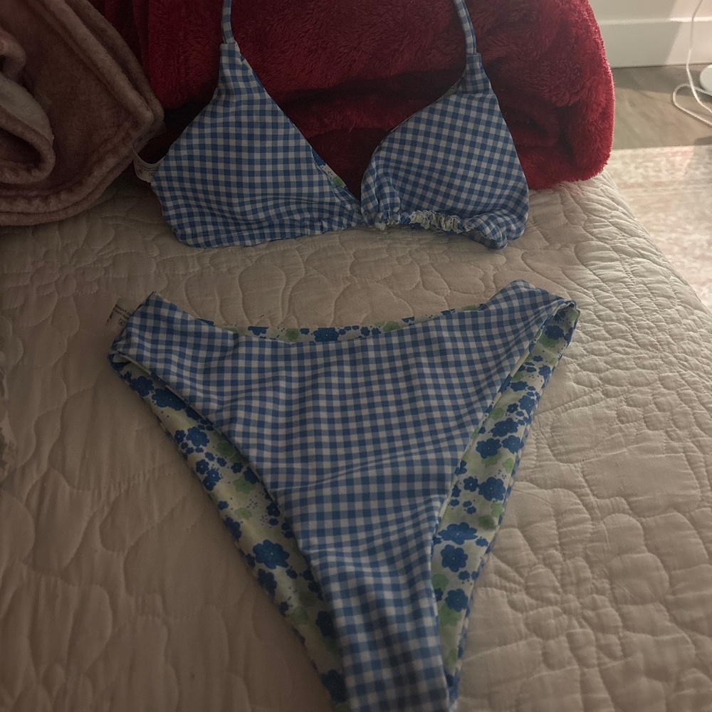 irreversible girls bikini